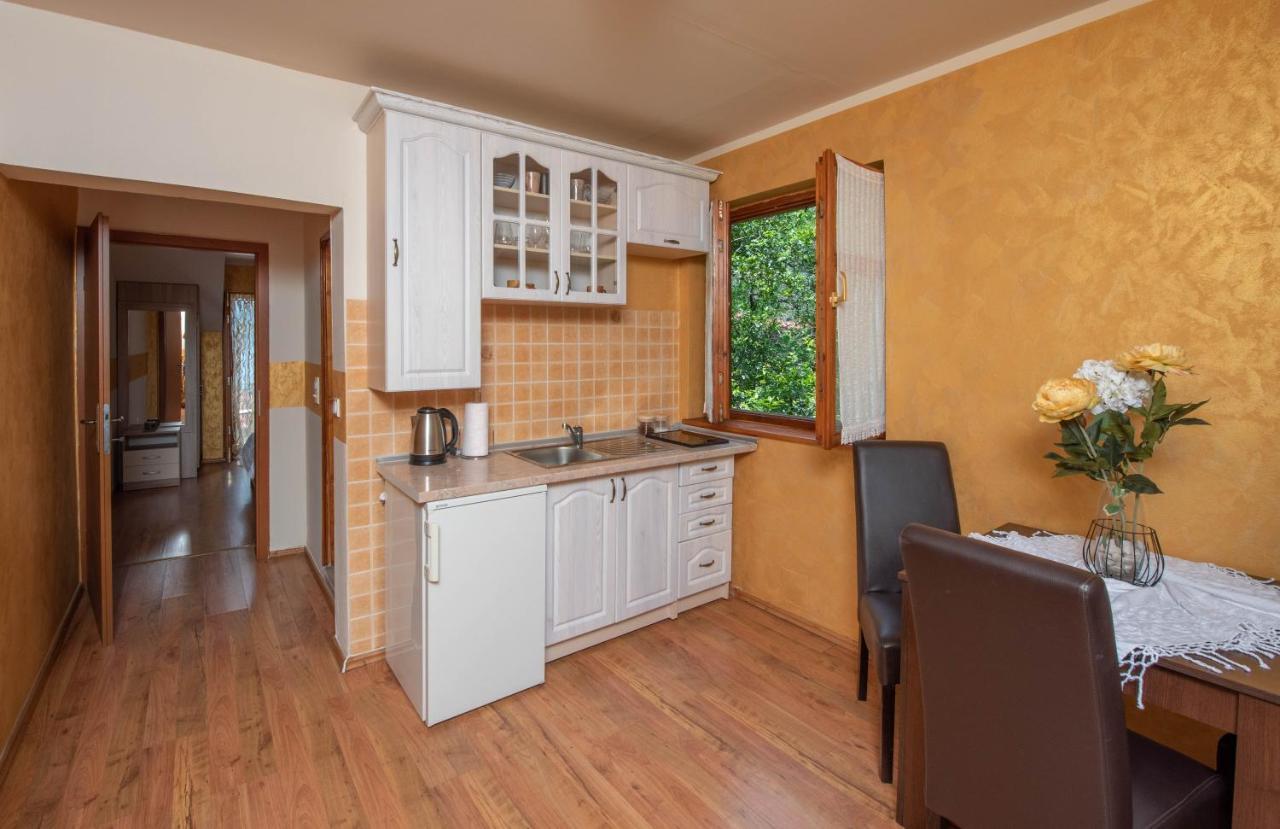 Apartments Nikcevic Kotor Bagian luar foto