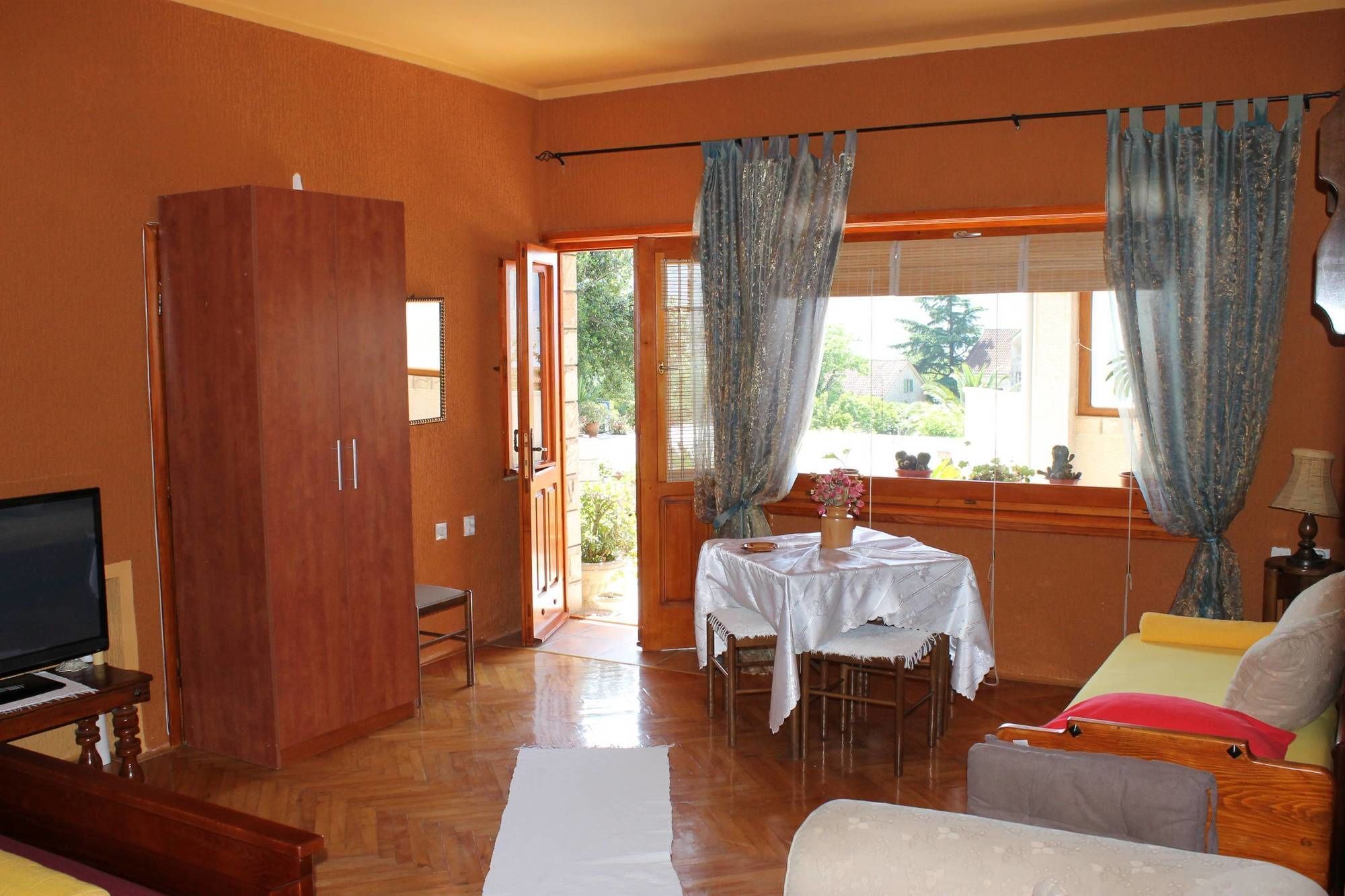 Apartments Nikcevic Kotor Bagian luar foto